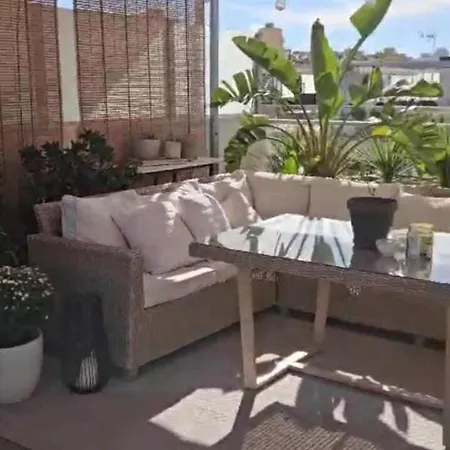 2 Bedrooms - Private Rooftop And Pool - Parking *