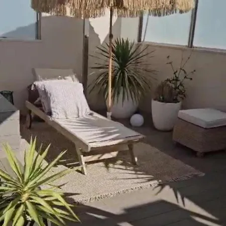 2 Bedrooms - Private Rooftop And Pool - Parking