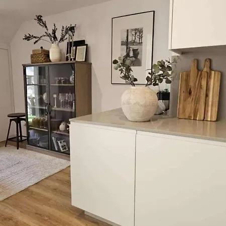 2 Bedrooms - Private Rooftop And Pool - Parking